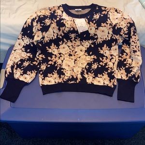 Lularoe Piper sweater size medium